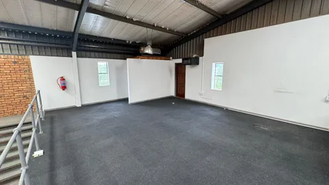 WhatsApp Image 2025-11-27 at 16.25.18 (1).